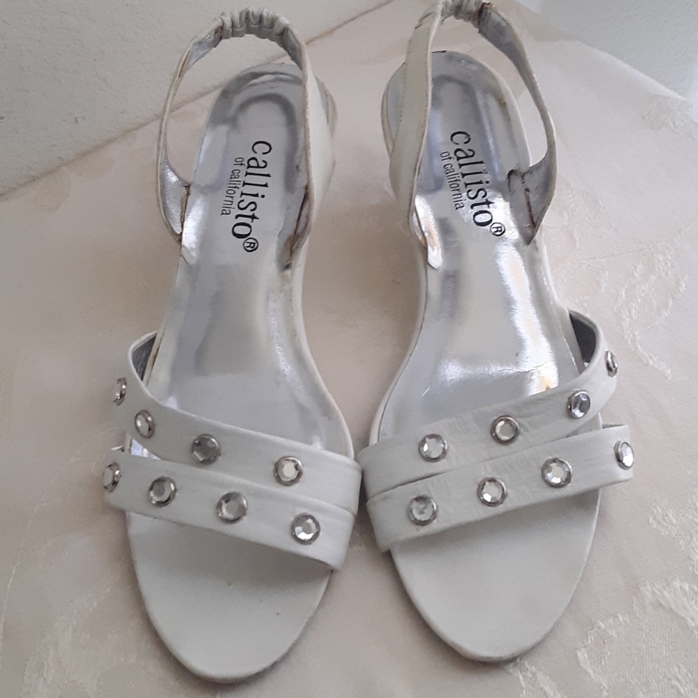 Women's Summer  Callisto White Kitten Heel Scandals Sz 8